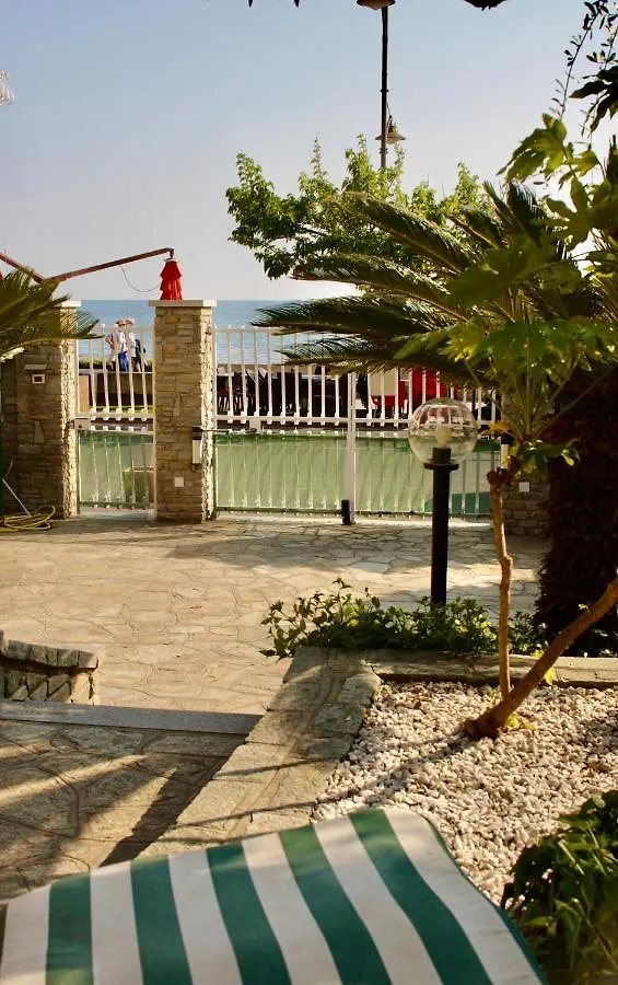 Ca' De Gino Apartment Santo Stefano al Mare Italy