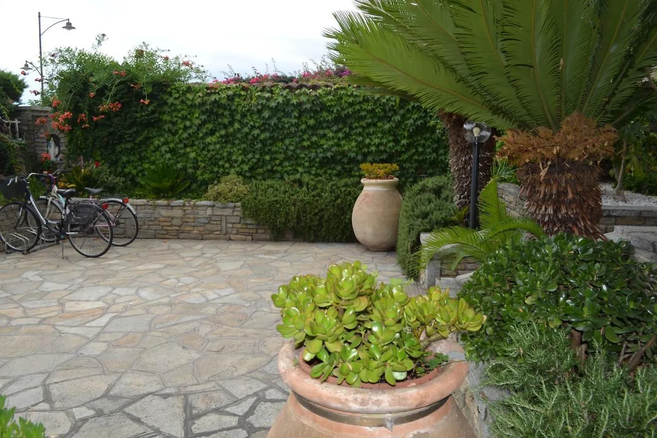 Ca' De Gino Apartment Santo Stefano al Mare