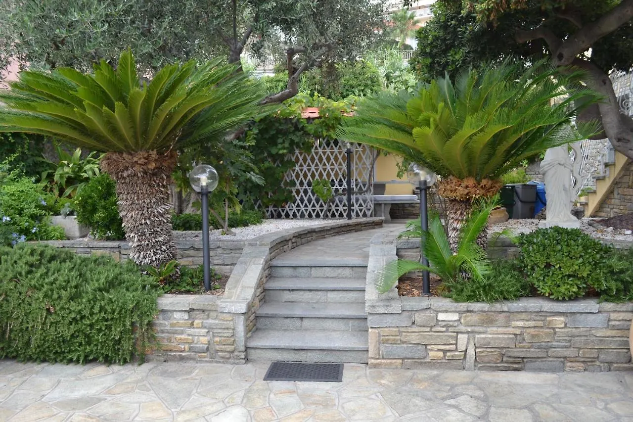 Ca' De Gino Apartment Santo Stefano al Mare Italy