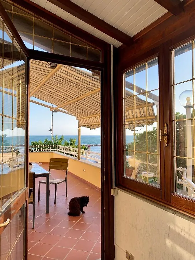 Ca' De Gino Apartment Santo Stefano al Mare 0*,  Italy